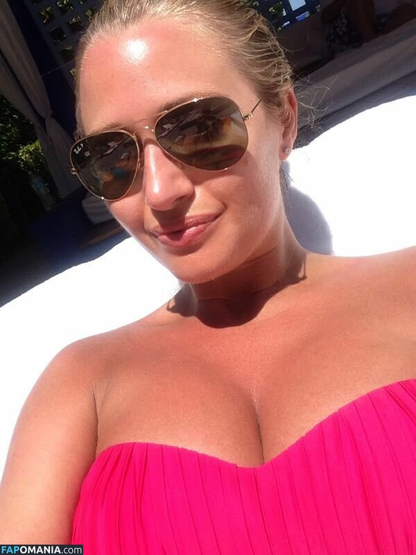 Hayley McQueen ヌード 流出写真 #10