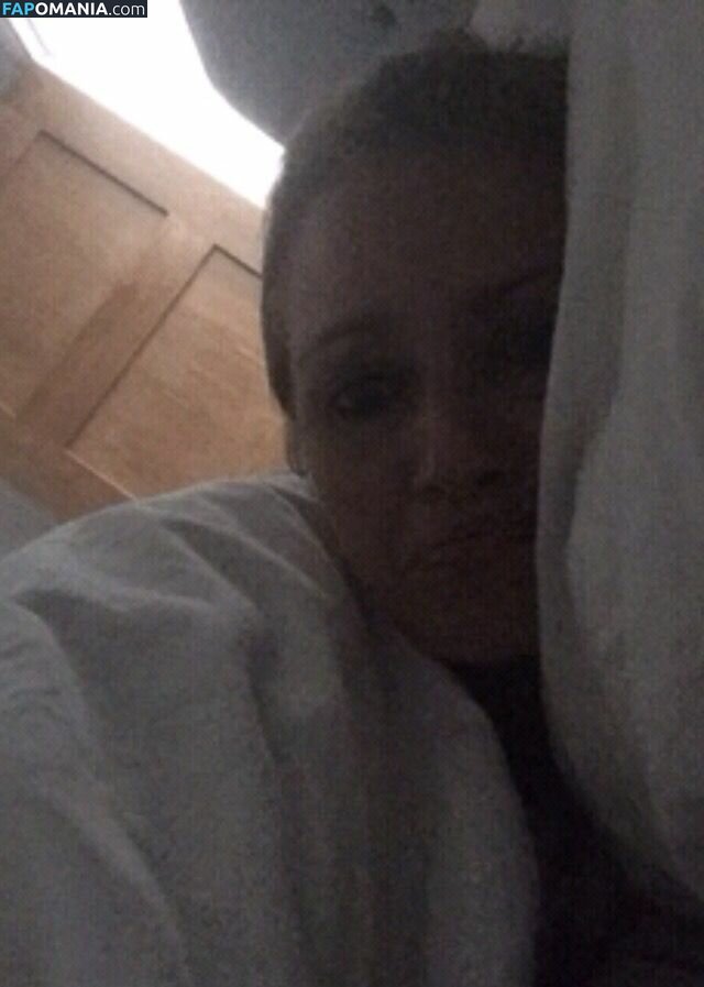 Hayley McQueen ヌード 流出写真 #17