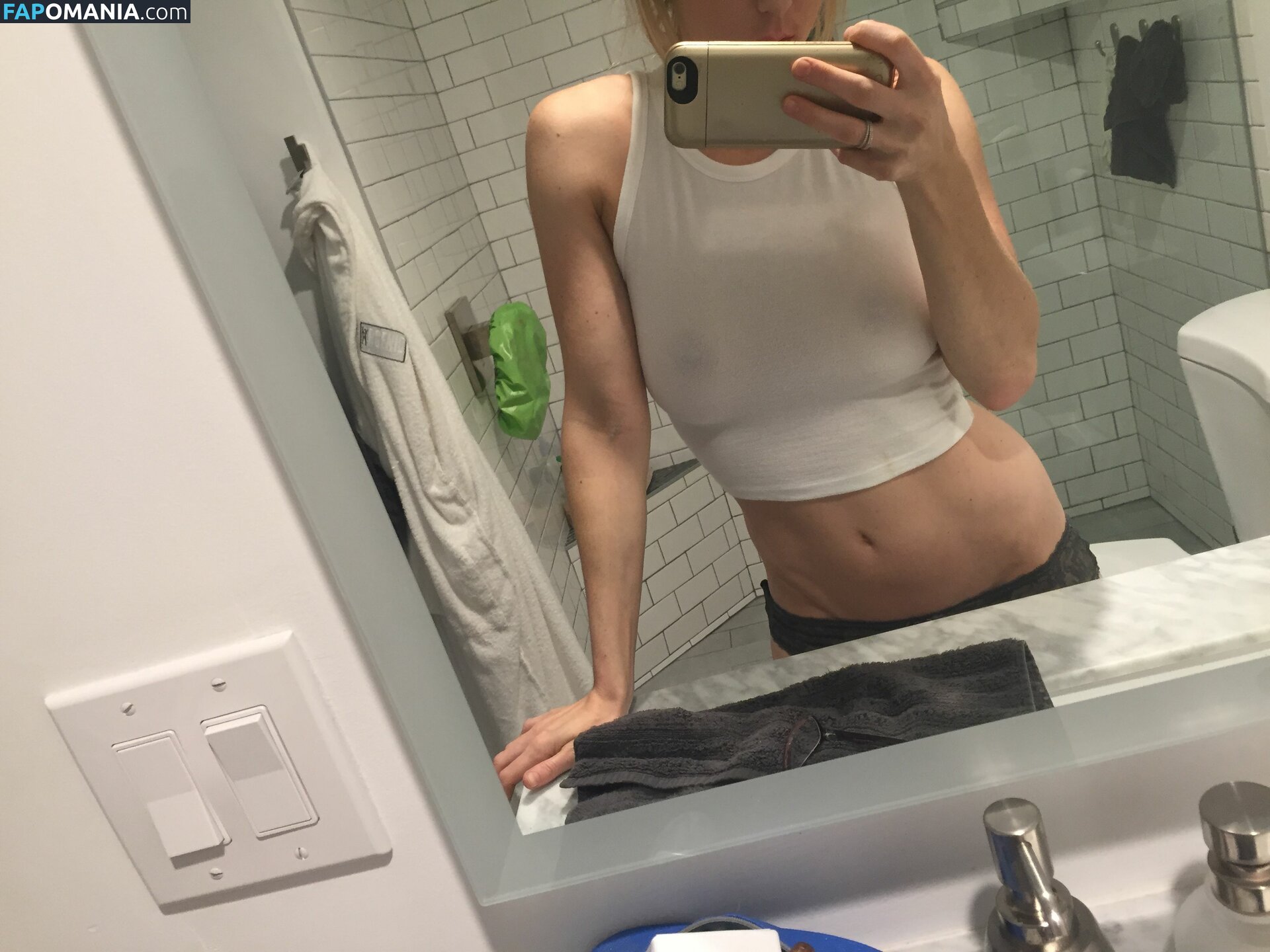 Iliza Shlesinger ヌード 流出写真 #26