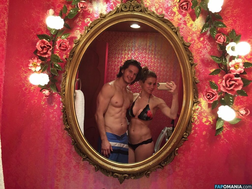 Iliza Shlesinger ヌード 流出写真 #29