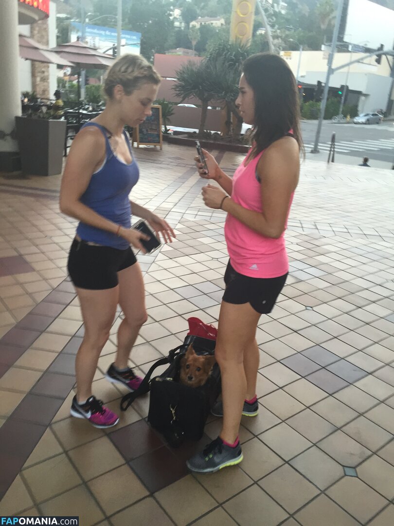 Iliza Shlesinger ヌード 流出写真 #111