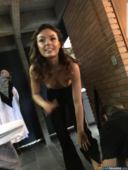 Isis Valverde ヌード 流出写真 #1