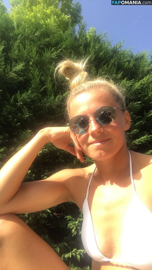 Julia Simic ヌード 流出写真 #8