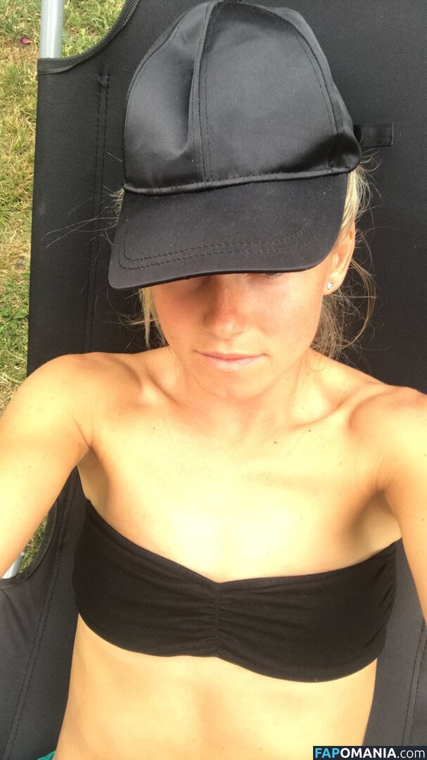 Julia Simic ヌード 流出写真 #11