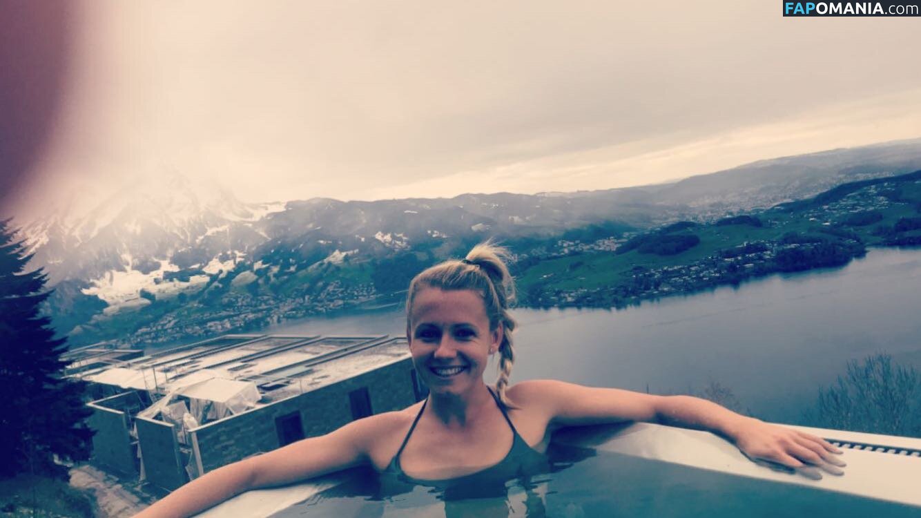 Julia Simic ヌード 流出写真 #30