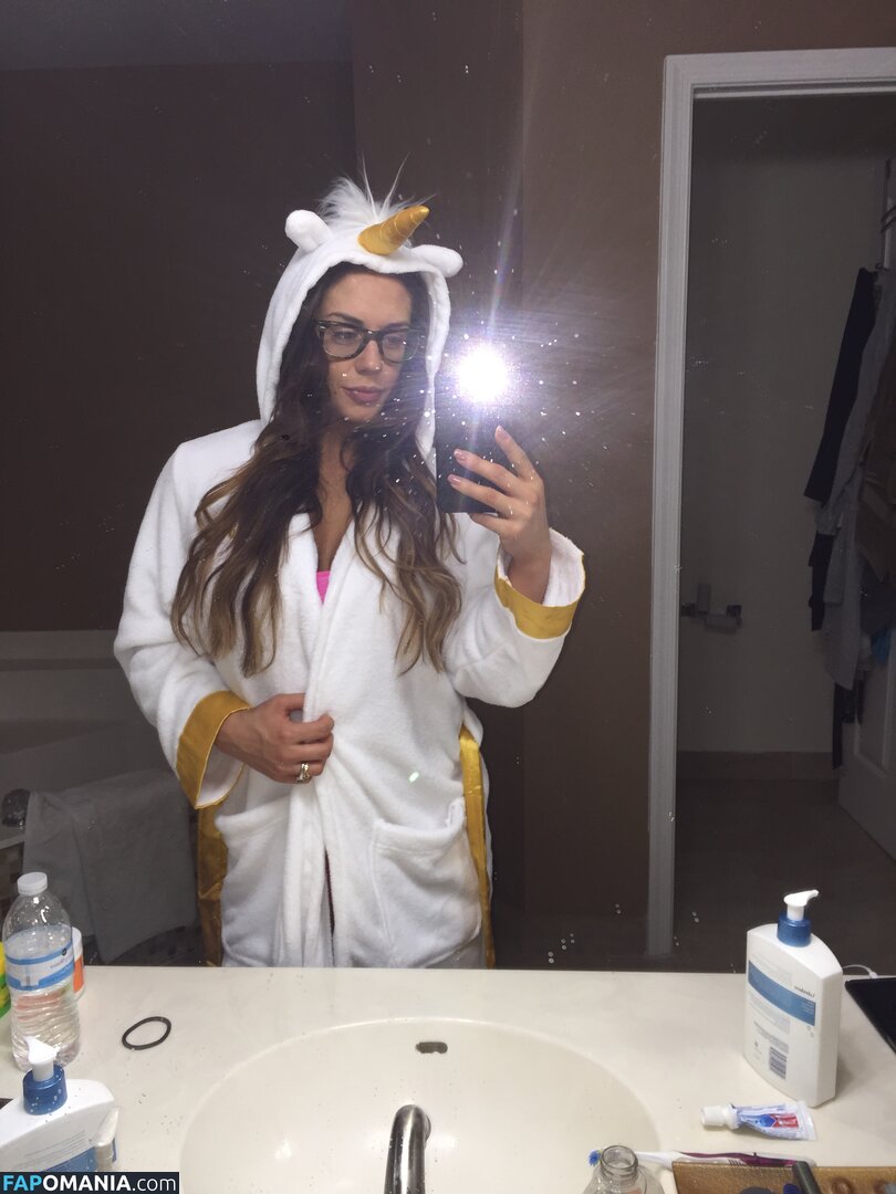 Kaitlyn WWE ヌード 流出写真 #72
