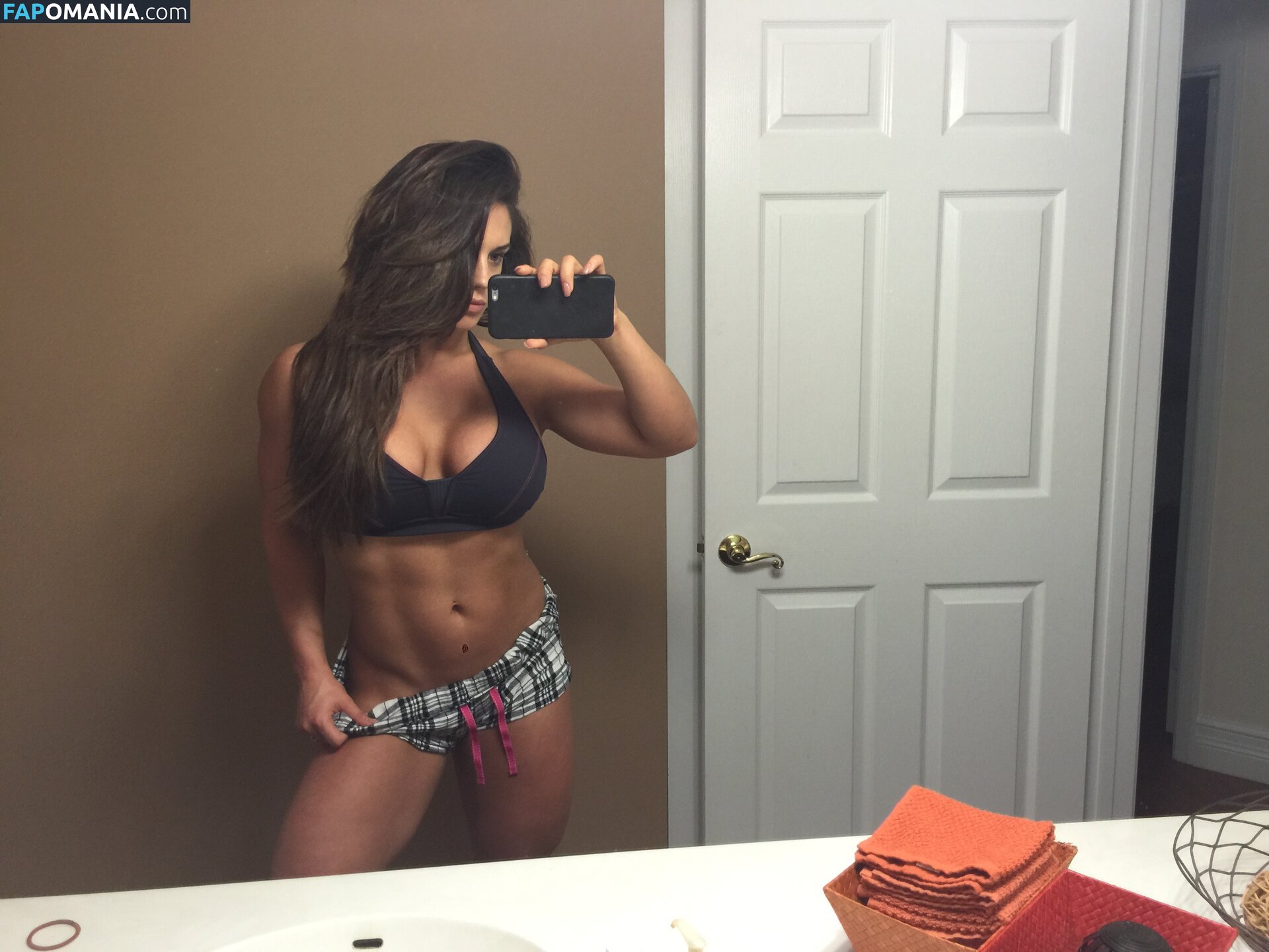 Kaitlyn WWE ヌード 流出写真 #165