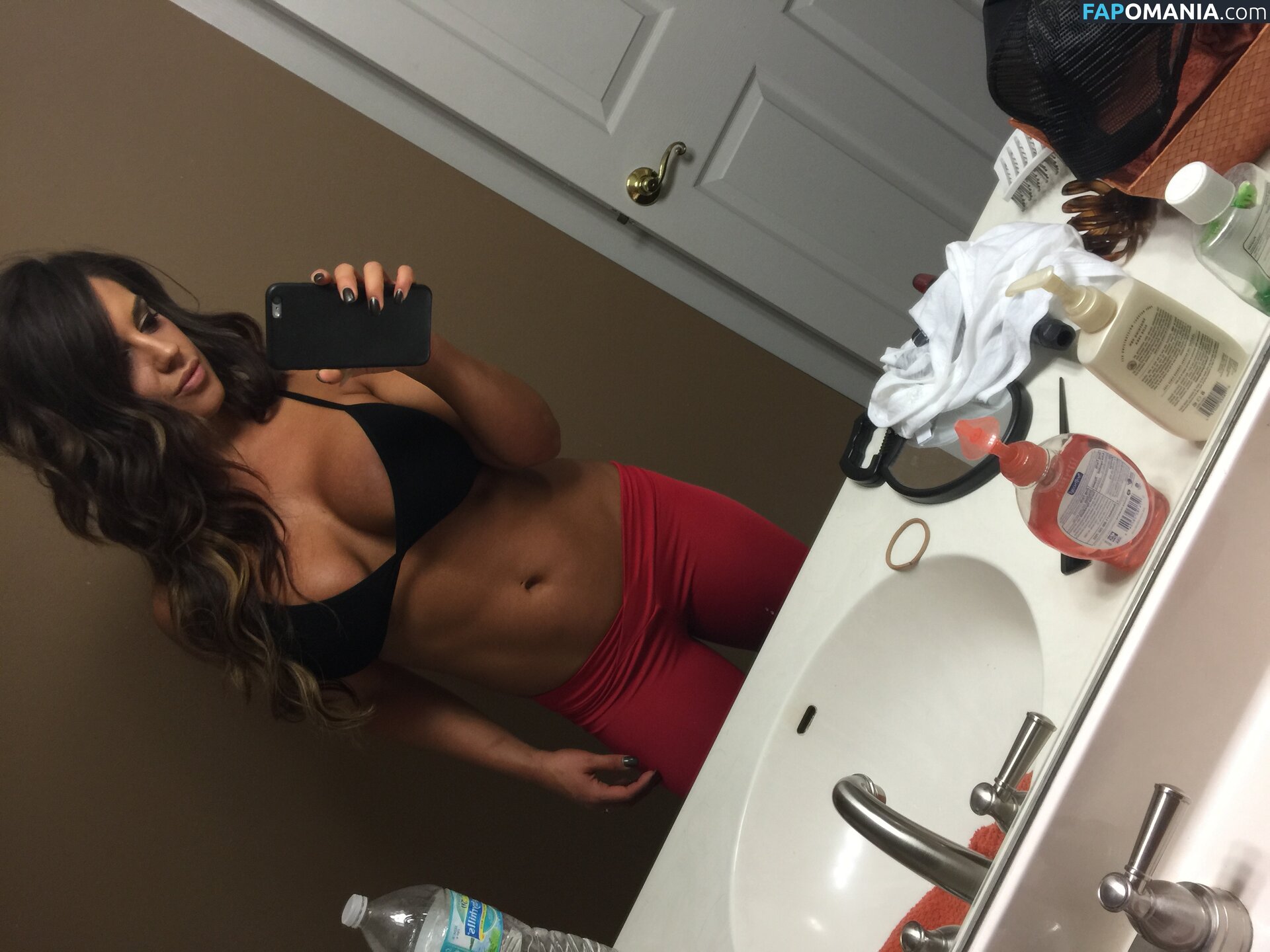 Kaitlyn WWE ヌード 流出写真 #186