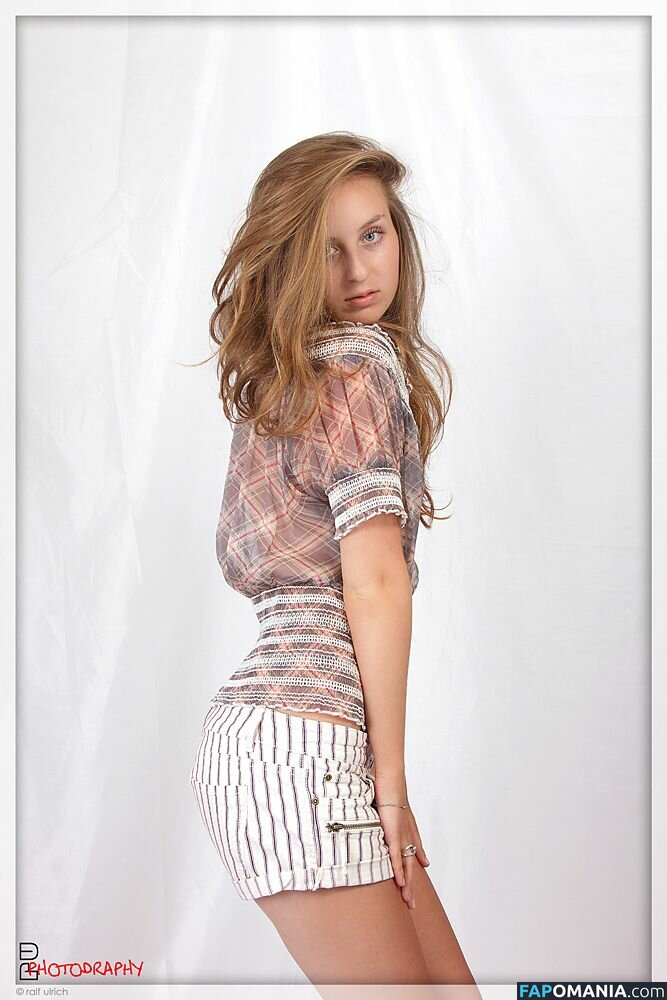 Katharina Bo Llig ヌード 流出写真 #102