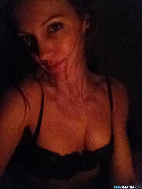 Katie Cassidy ヌード 流出写真 #7