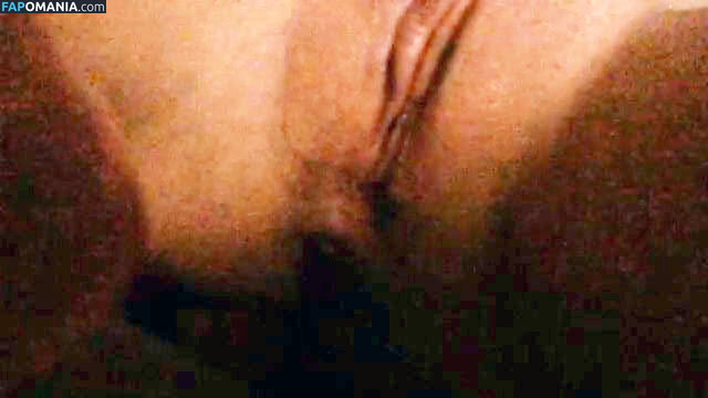Katie Vernola ヌード 流出写真 #21