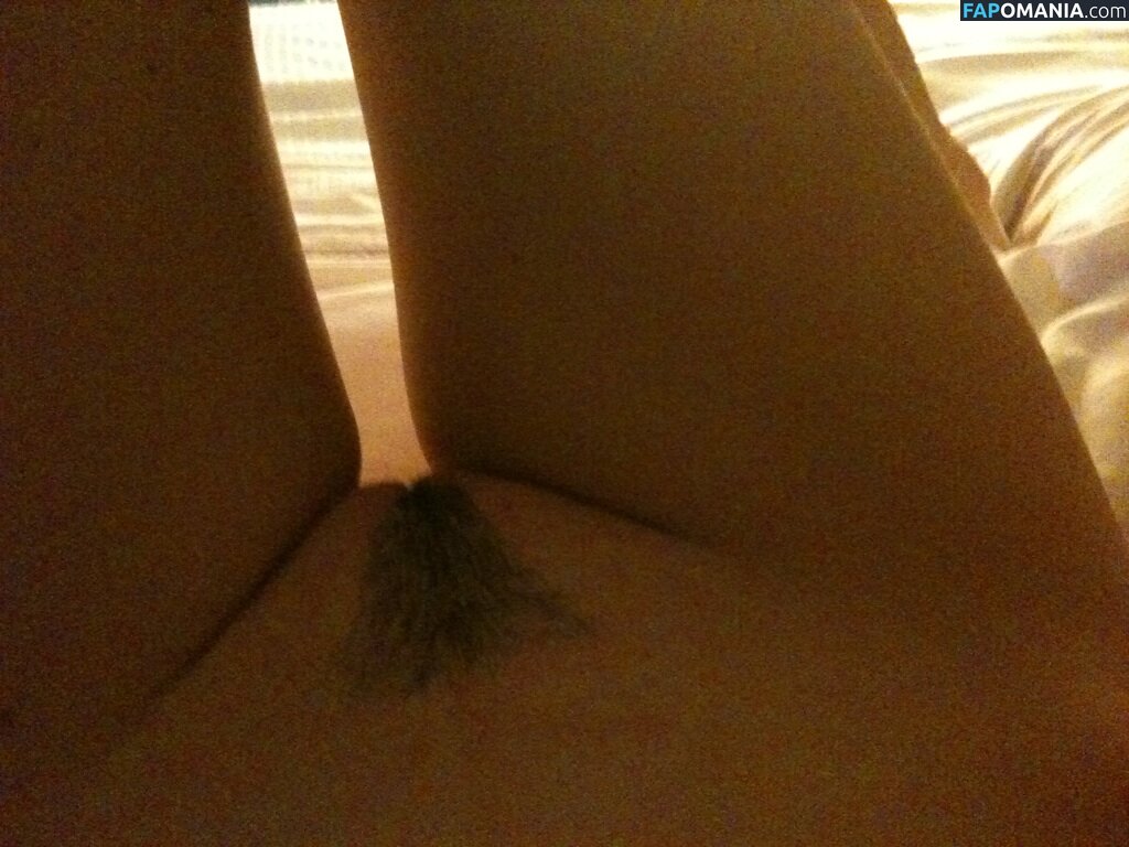 Krysten Ritter ヌード 流出写真 #11