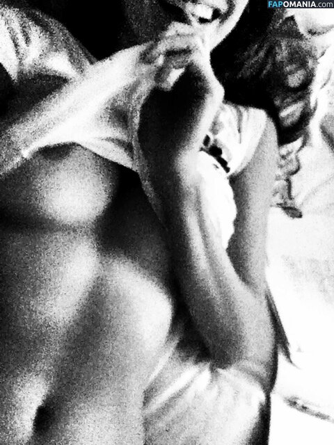 Lake Bell ヌード 流出写真 #12