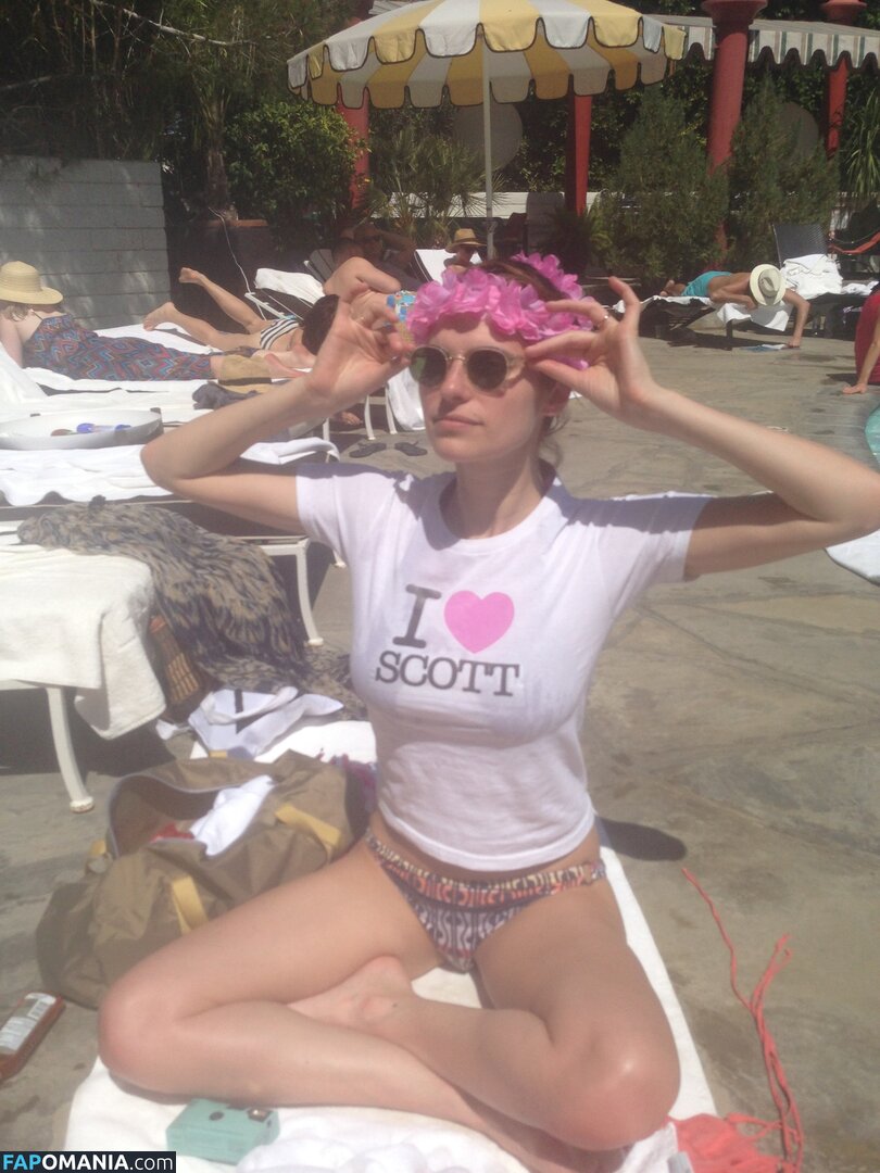 Lake Bell ヌード 流出写真 #20