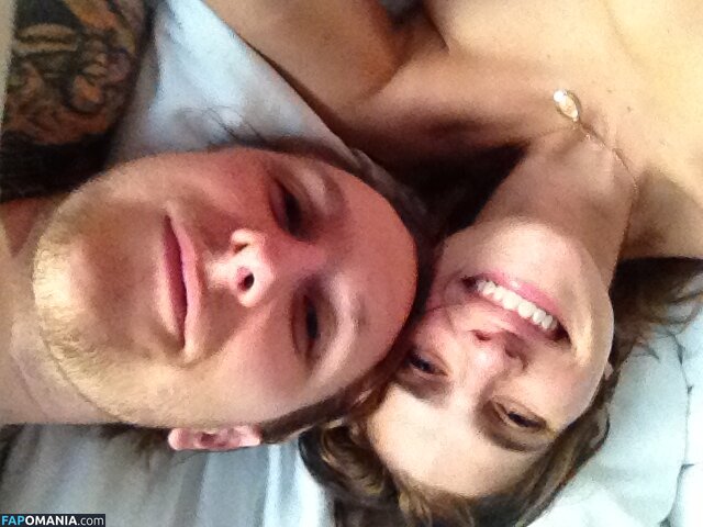 Lake Bell ヌード 流出写真 #24