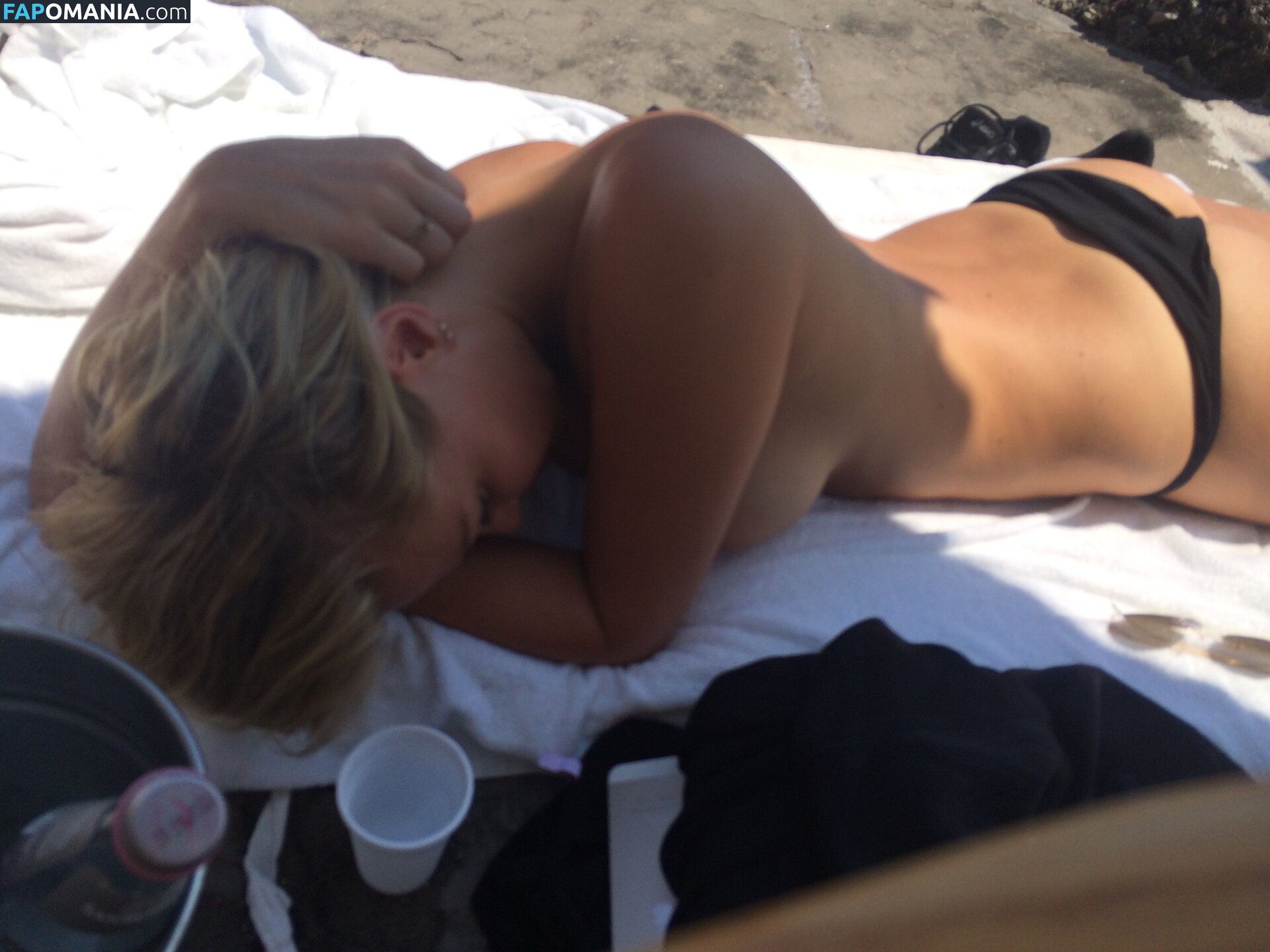 Lara Bingle ヌード 流出写真 #24