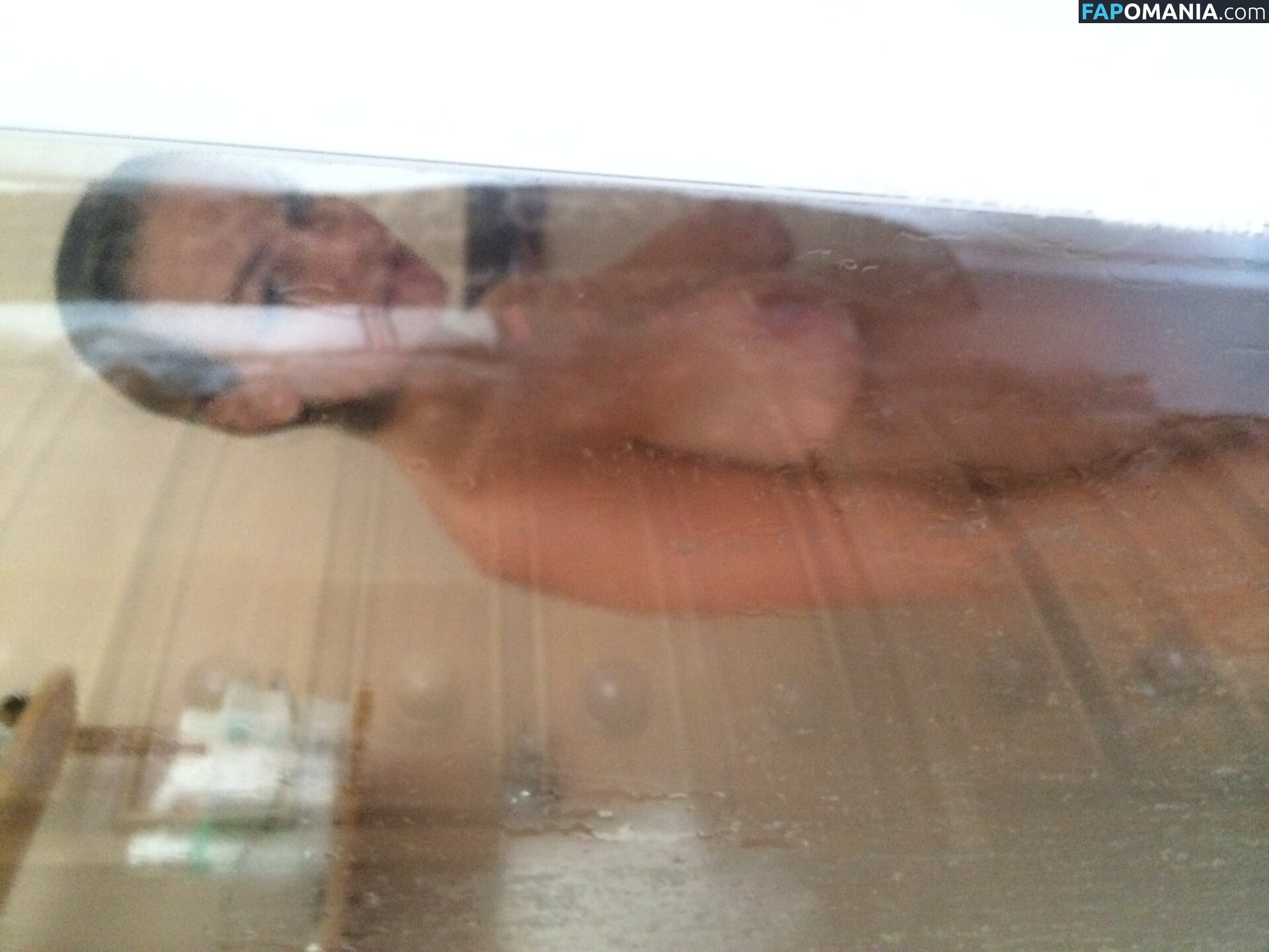 Lara Bingle ヌード 流出写真 #225