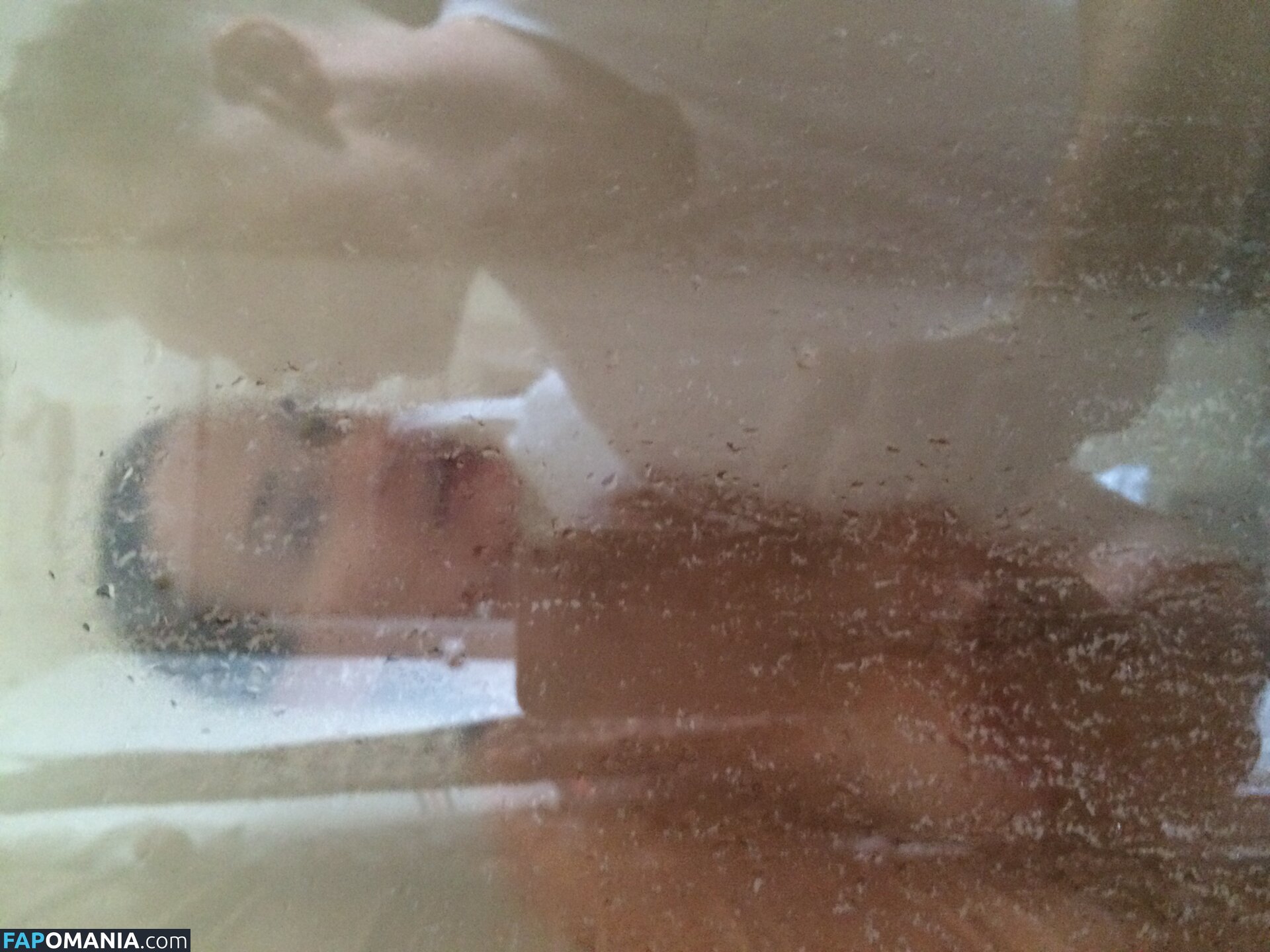 Lara Bingle ヌード 流出写真 #235