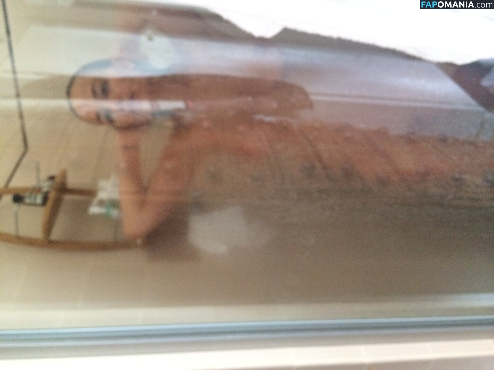 Lara Bingle ヌード 流出写真 #240