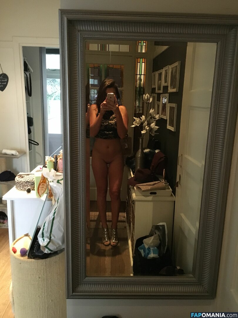 Laura Ponticorvo ヌード 流出写真 #3