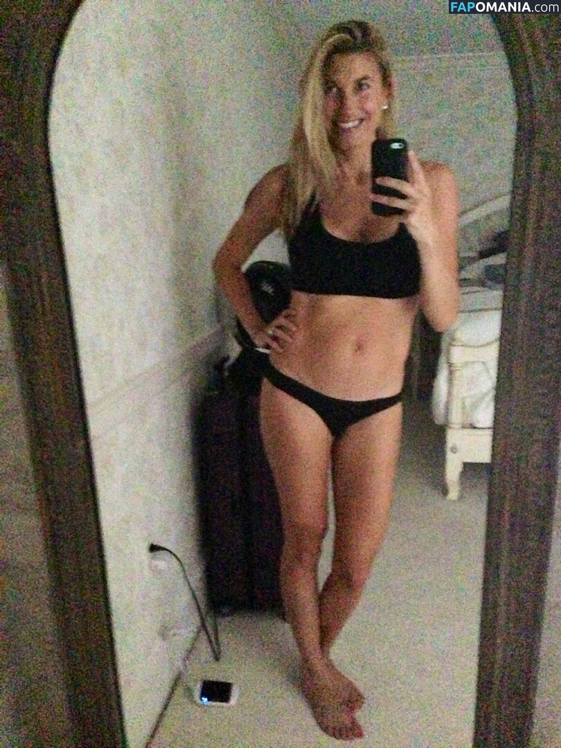 Lindsay Clubine ヌード 流出写真 #8