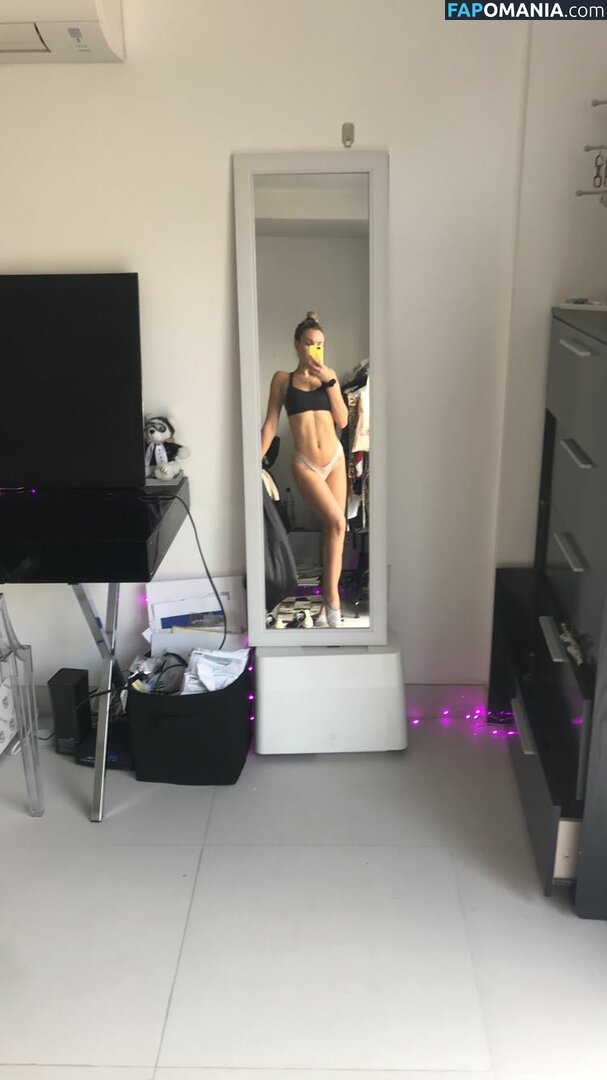 Noah Cyrus ヌード 流出写真 #87