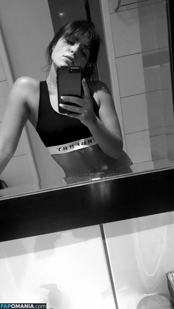 Olympia Valance ヌード 流出写真 #7