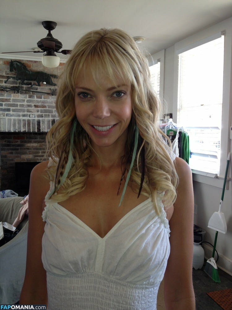Riki Lindhome ヌード 流出写真 #4
