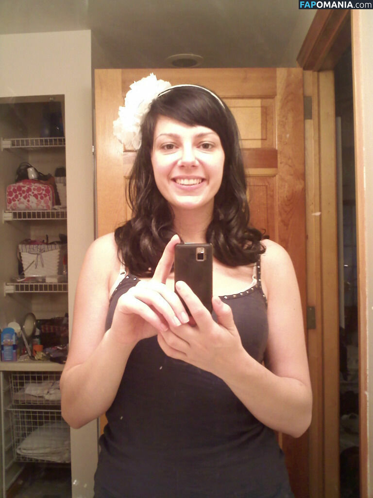 Sally Hager ヌード 流出写真 #17