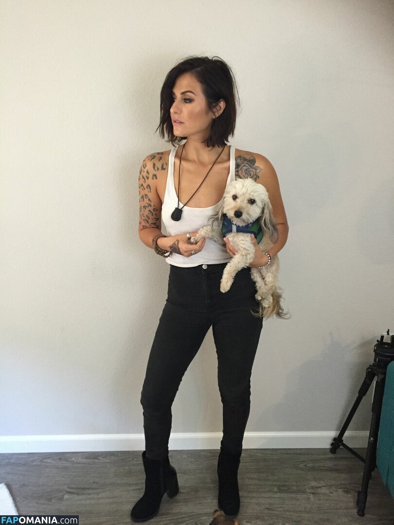 Scout Taylor Compton ヌード 流出写真 #34