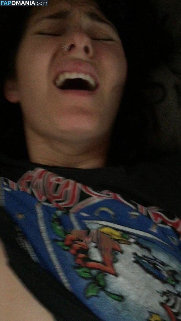 Scout Taylor Compton ヌード 流出写真 #47