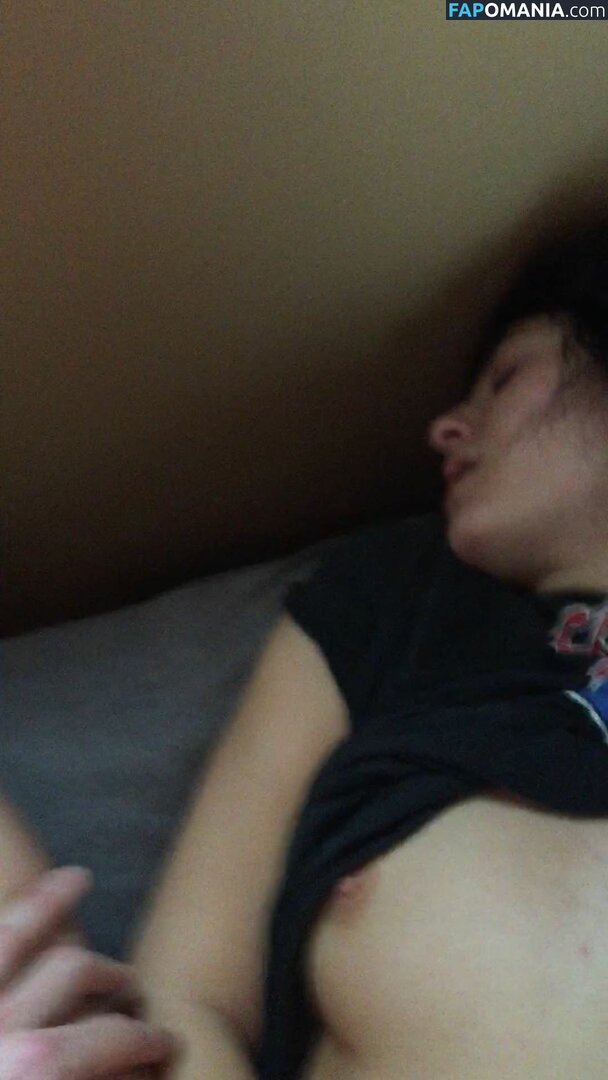 Scout Taylor Compton ヌード 流出写真 #59