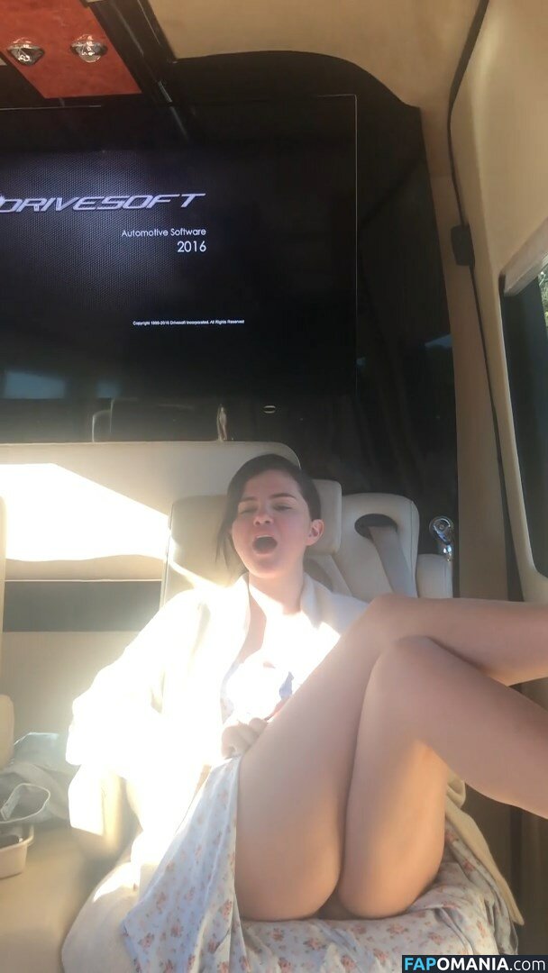 Selena Gomez ヌード 流出写真 #30