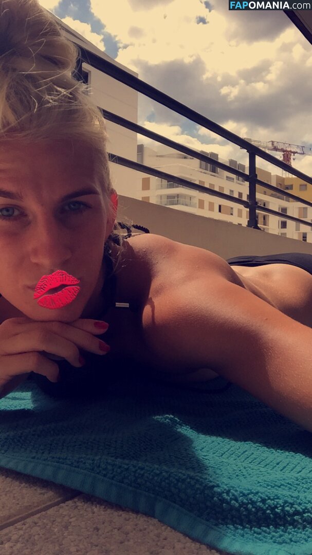 Sofia Jakobsson ヌード 流出写真 #29