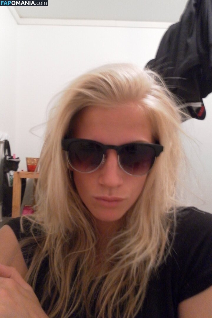 Sofia Jakobsson ヌード 流出写真 #135