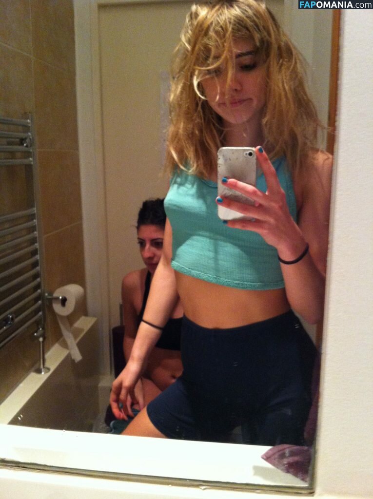 Suki Waterhouse ヌード 流出写真 #46