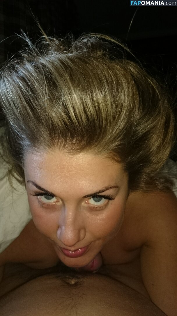 Tone Damli ヌード 流出写真 #2