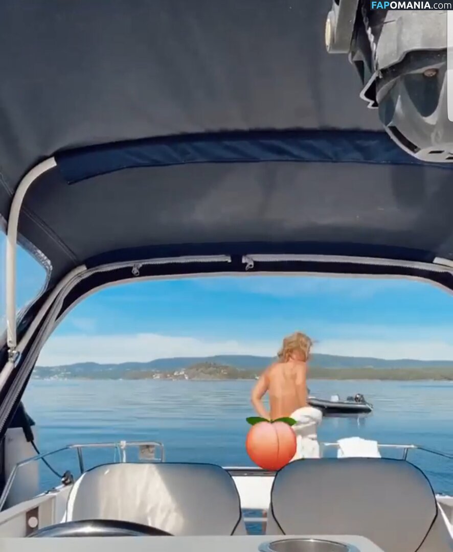 Tone Damli ヌード 流出写真 #22