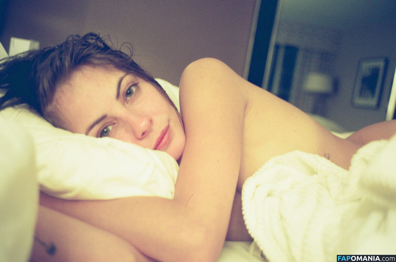 Willa Holland ヌード 流出写真 #27