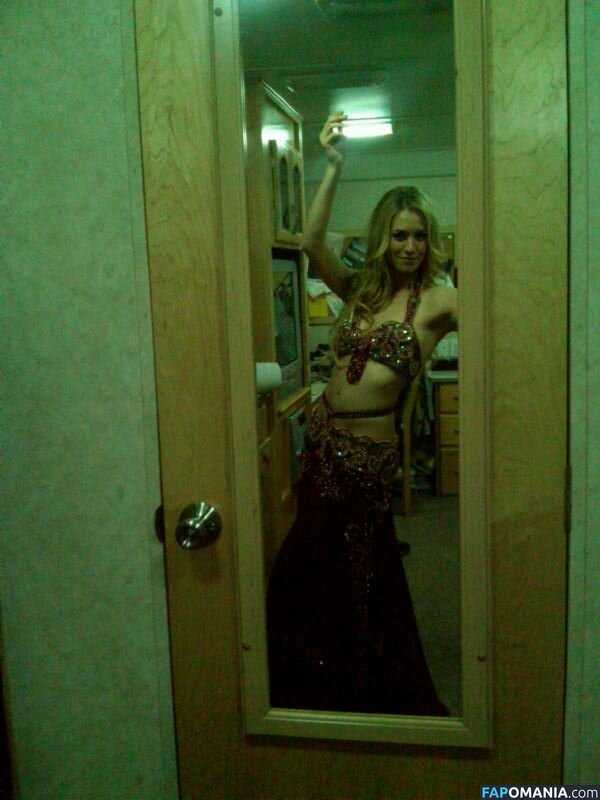 Yvonne Strahovski ヌード 流出写真 #32