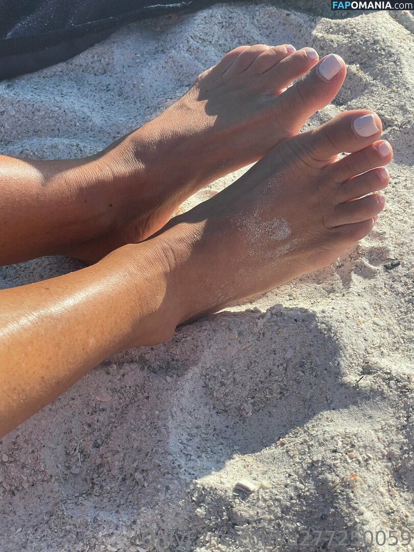 abbyrosesexyfeet ヌード OnlyFans  流出写真 #3