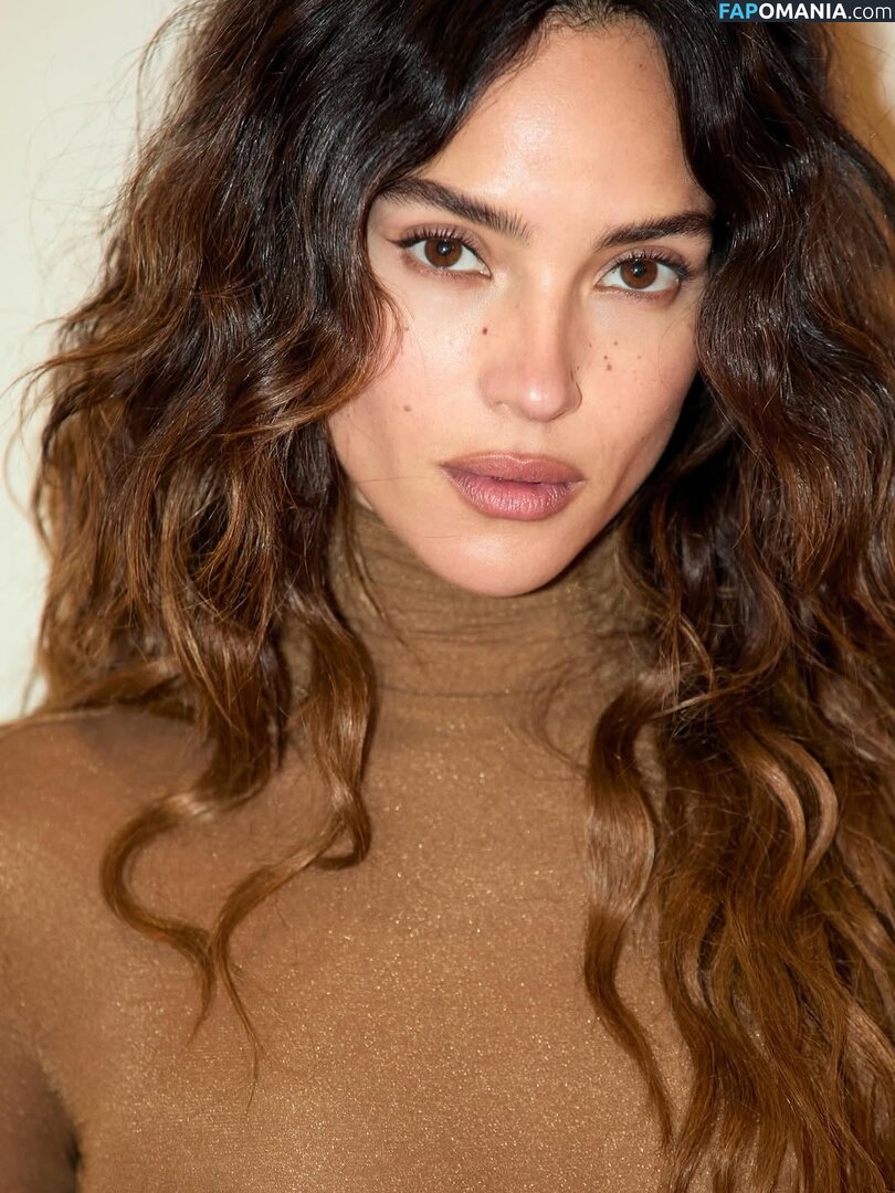 Adria Arjona / adriaarjona ヌード OnlyFans  流出写真 #2