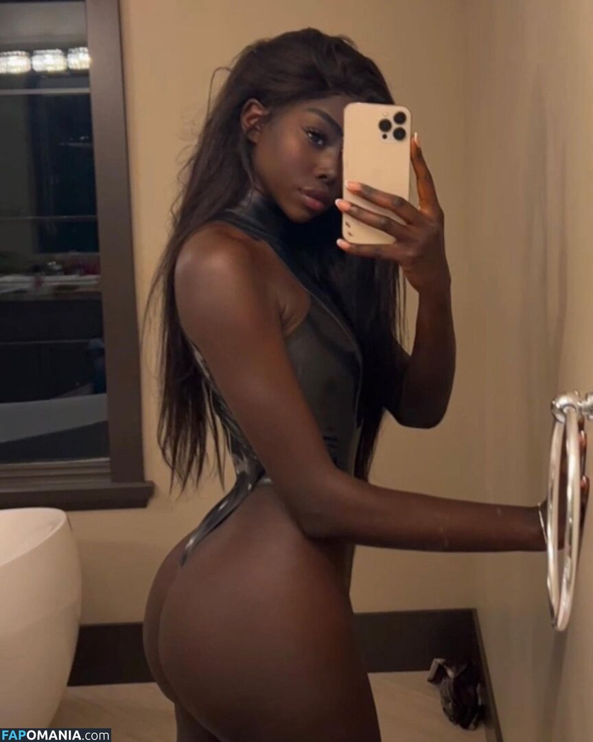 African Booty Meat / curvyandnatural ヌード OnlyFans  流出写真 #2