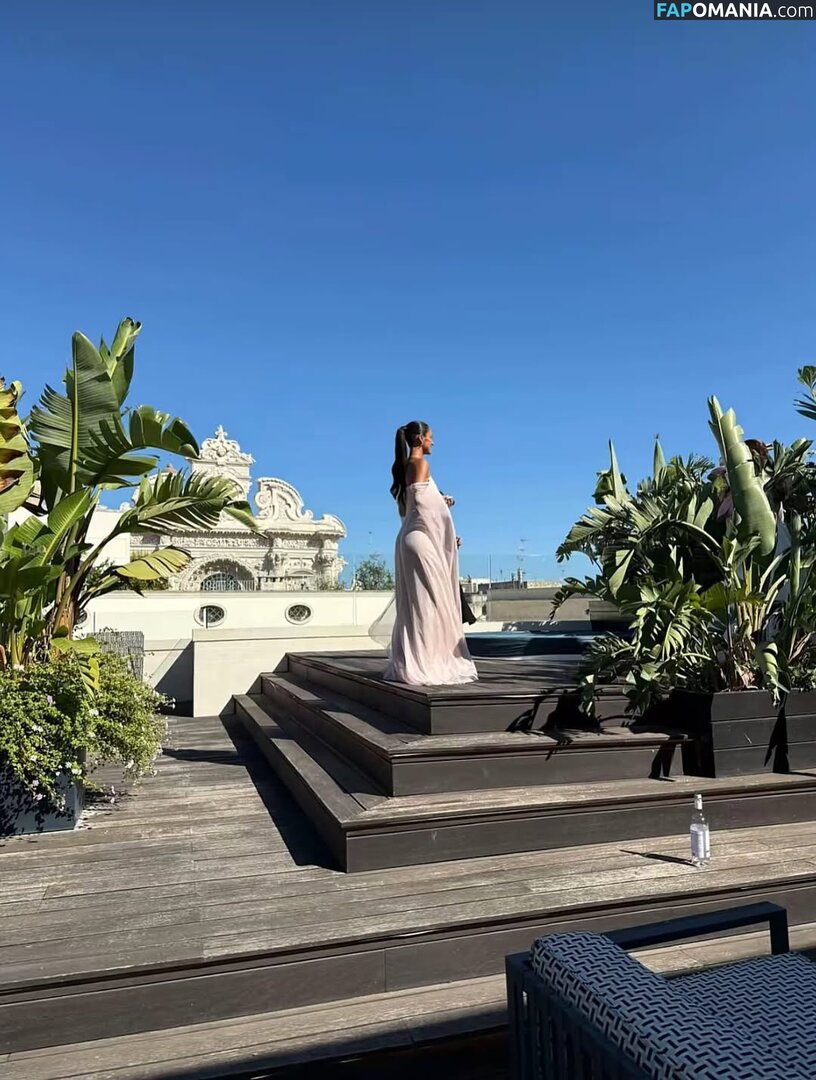 Alexandra Saint Mleux / alexandrasaintmleux ヌード OnlyFans  流出写真 #4