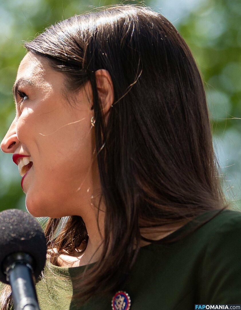 AOC / Alexandria Ocasio-Cortez ヌード OnlyFans  流出写真 #131