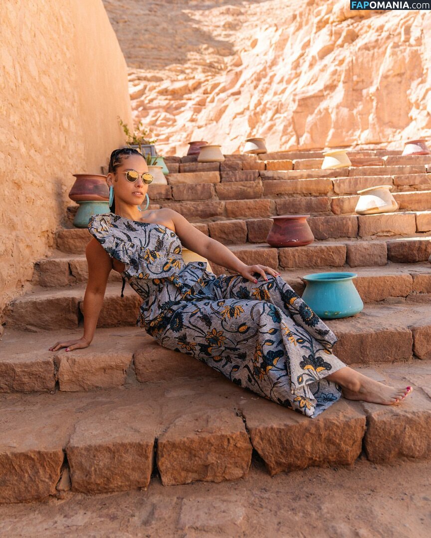 Alicia Keys / aliciakeys / ayxxxclusive ヌード OnlyFans  流出写真 #216