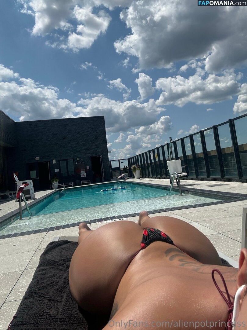 AlienPotPrincess / _alienpotprincess_ ヌード OnlyFans  流出写真 #9