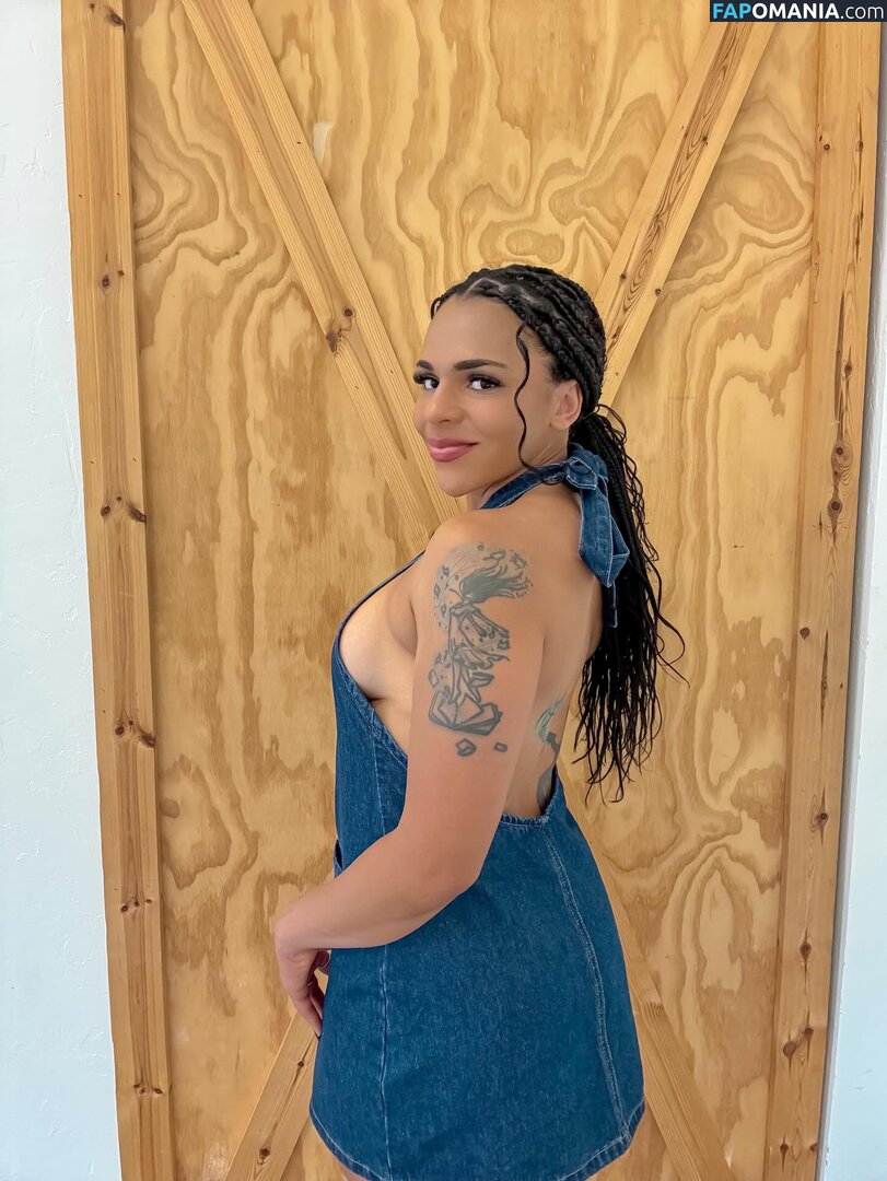 Amber Reacts / amber walker / ambercharity5 ヌード OnlyFans  流出写真 #13