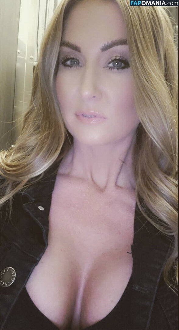 AmberHaines26 / Ambiedawn26 / Cougarfans3333 ヌード OnlyFans  流出写真 #1