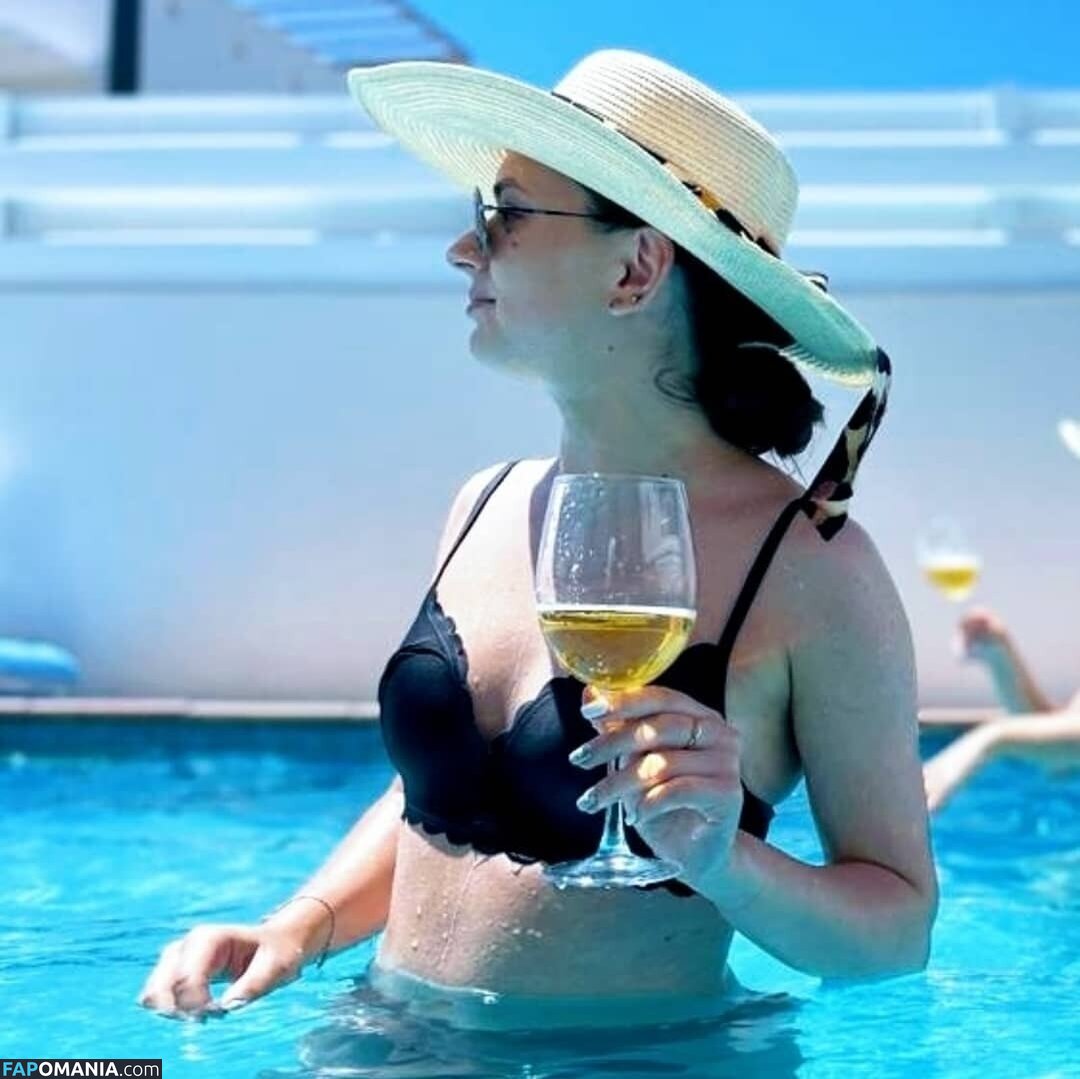 Andreea Birca / andreeaabirca / deea_deutza95 ヌード OnlyFans  流出写真 #3